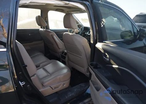 2017 Honda Pilot Ex-L z USA, uszkodzony, nr VIN 5FNYF6H71HB079102